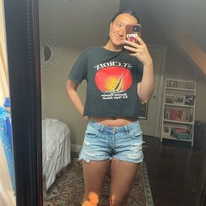 Brandy Melville graphic tee